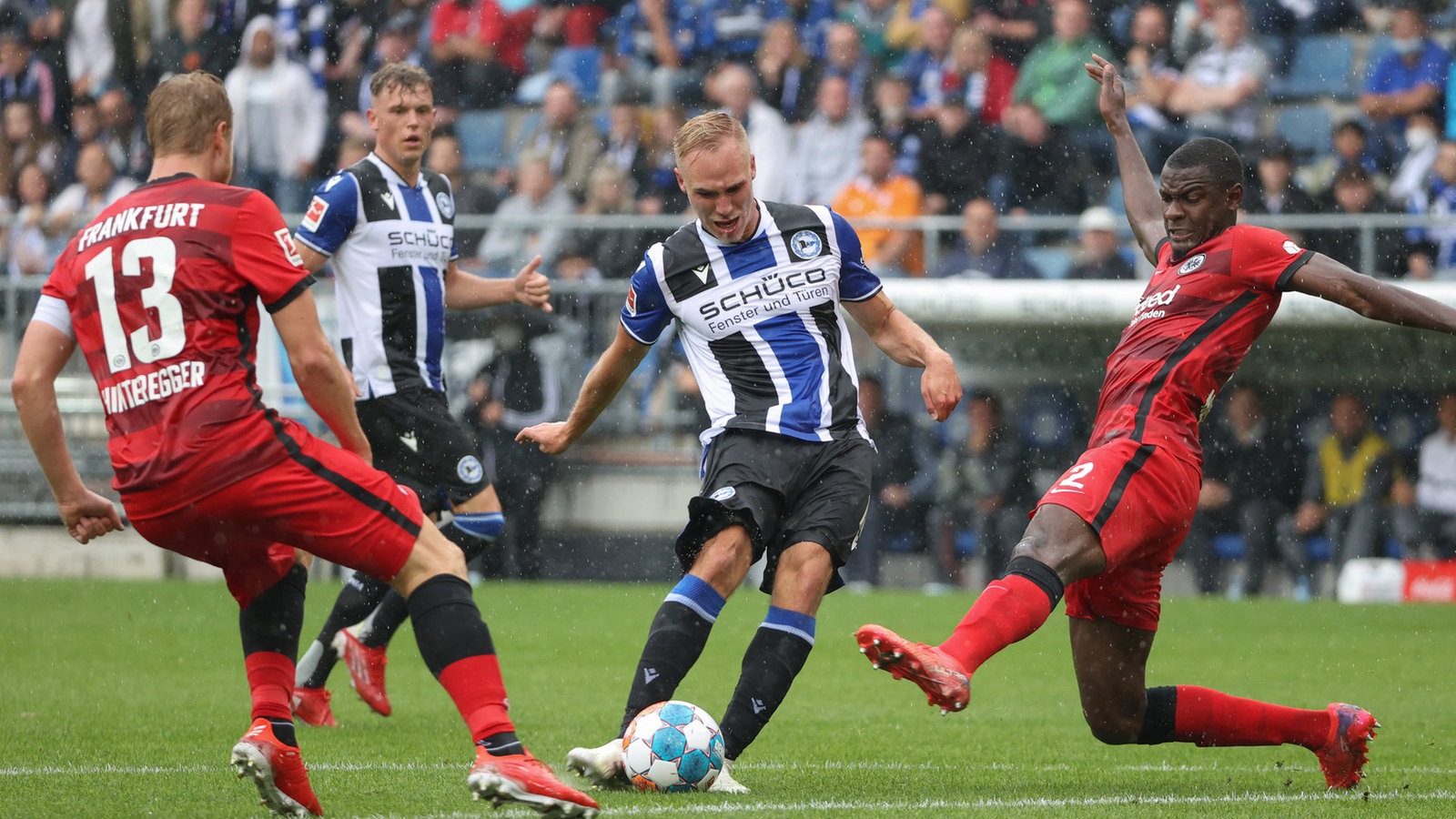 Soi kèo, dự đoán Frankfurt vs Bielefeld