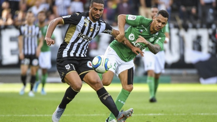 Soi kèo Angers vs Saint Etienne