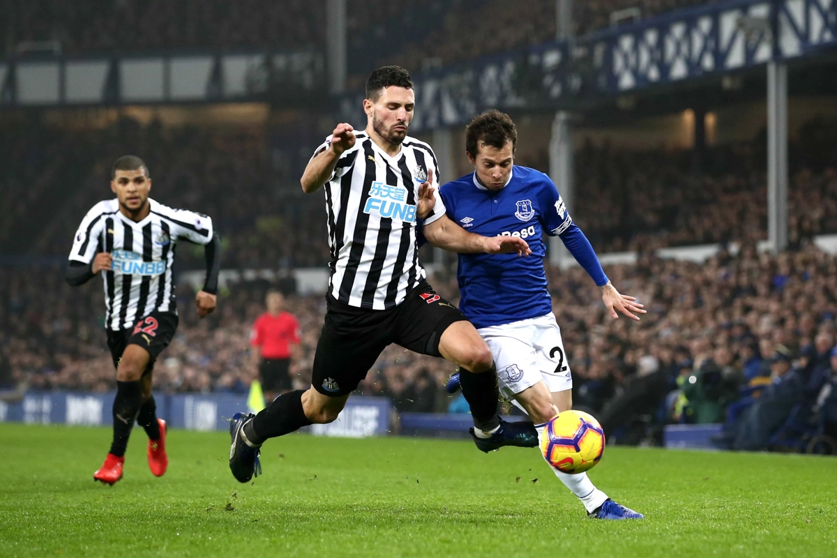 Soi kèo phạt góc Newcastle vs Everton