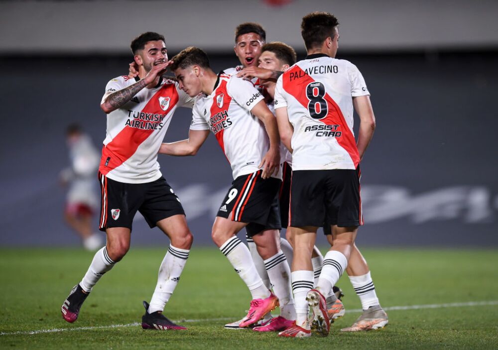 Soi kèo River Plate VS Patronato Parana