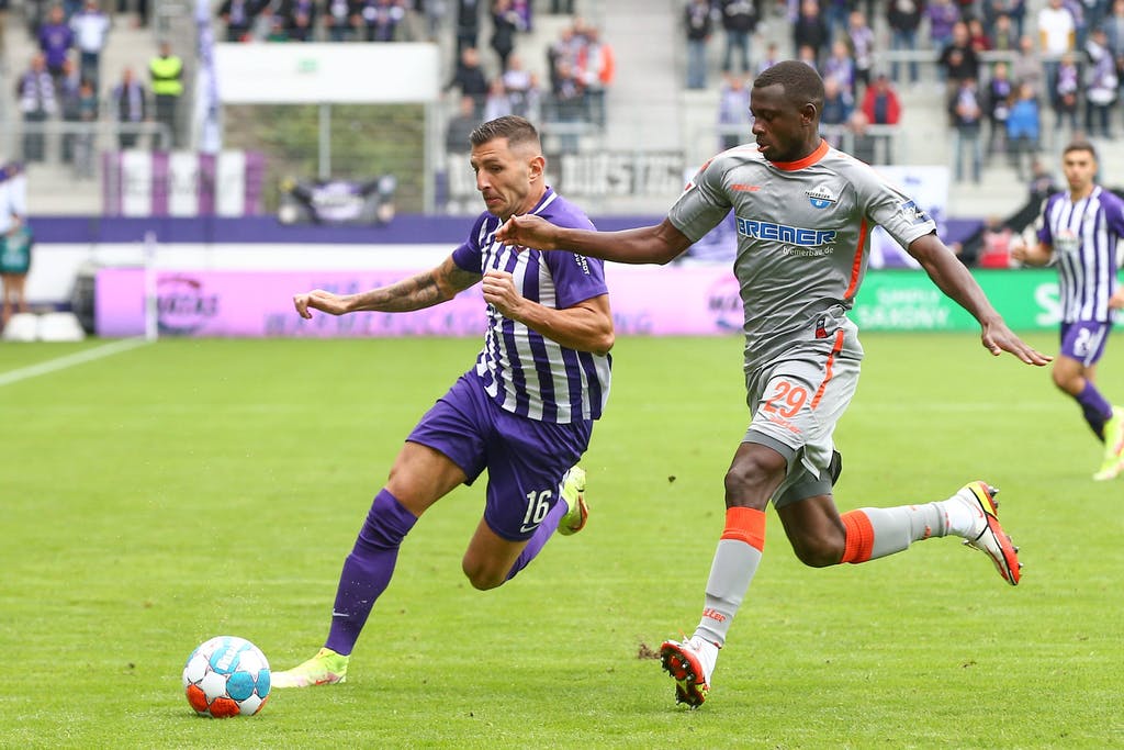 Soi kèo SC Paderborn 07 VS FC Erzgebirge Aue