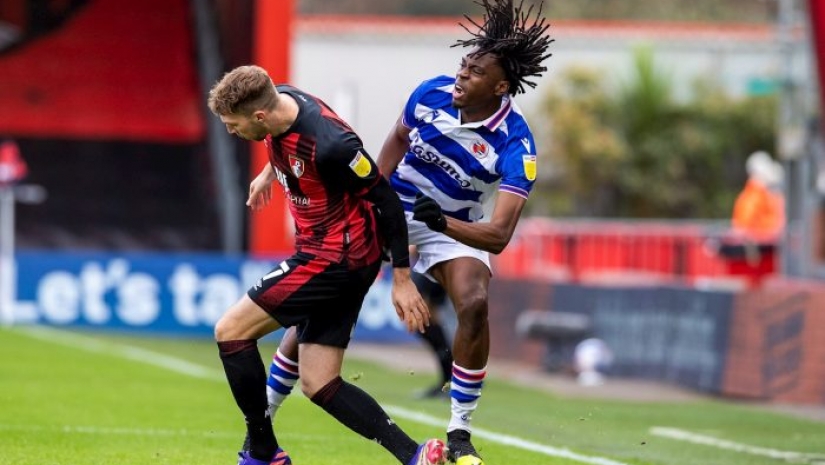 Soi kèo Bournemouth vs Reading