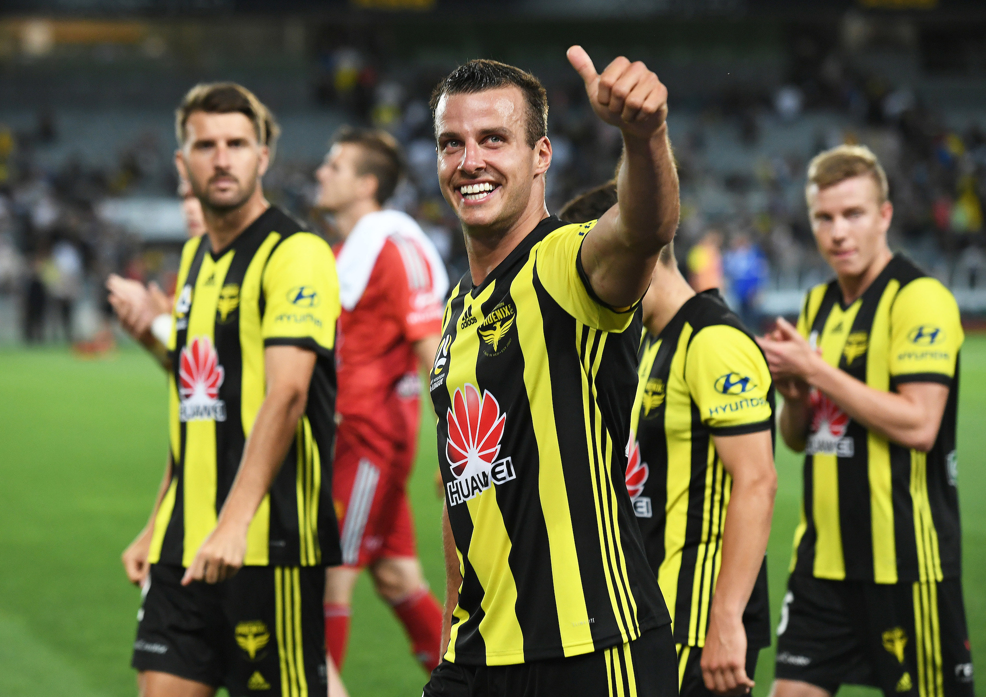 Soi kèo, dự đoán Wellington Phoenix vs Perth Glory