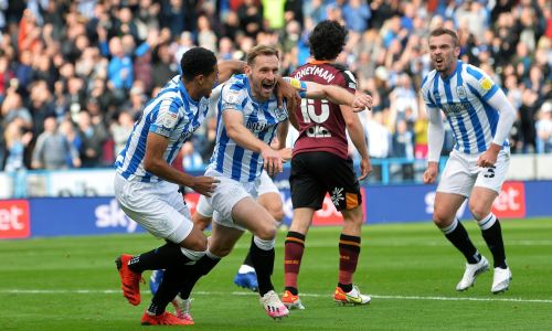 Soi kèo phạt góc Hull vs Huddersfield, 1h45 ngày 2/4 Hạng Nhất Anh