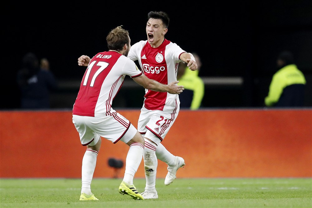 Soi kèo PSV Eindhoven vs Ajax Amsterdam