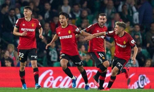 Soi kèo, dự đoán Mallorca vs Alaves, 0h00 ngày 20/4 La Liga