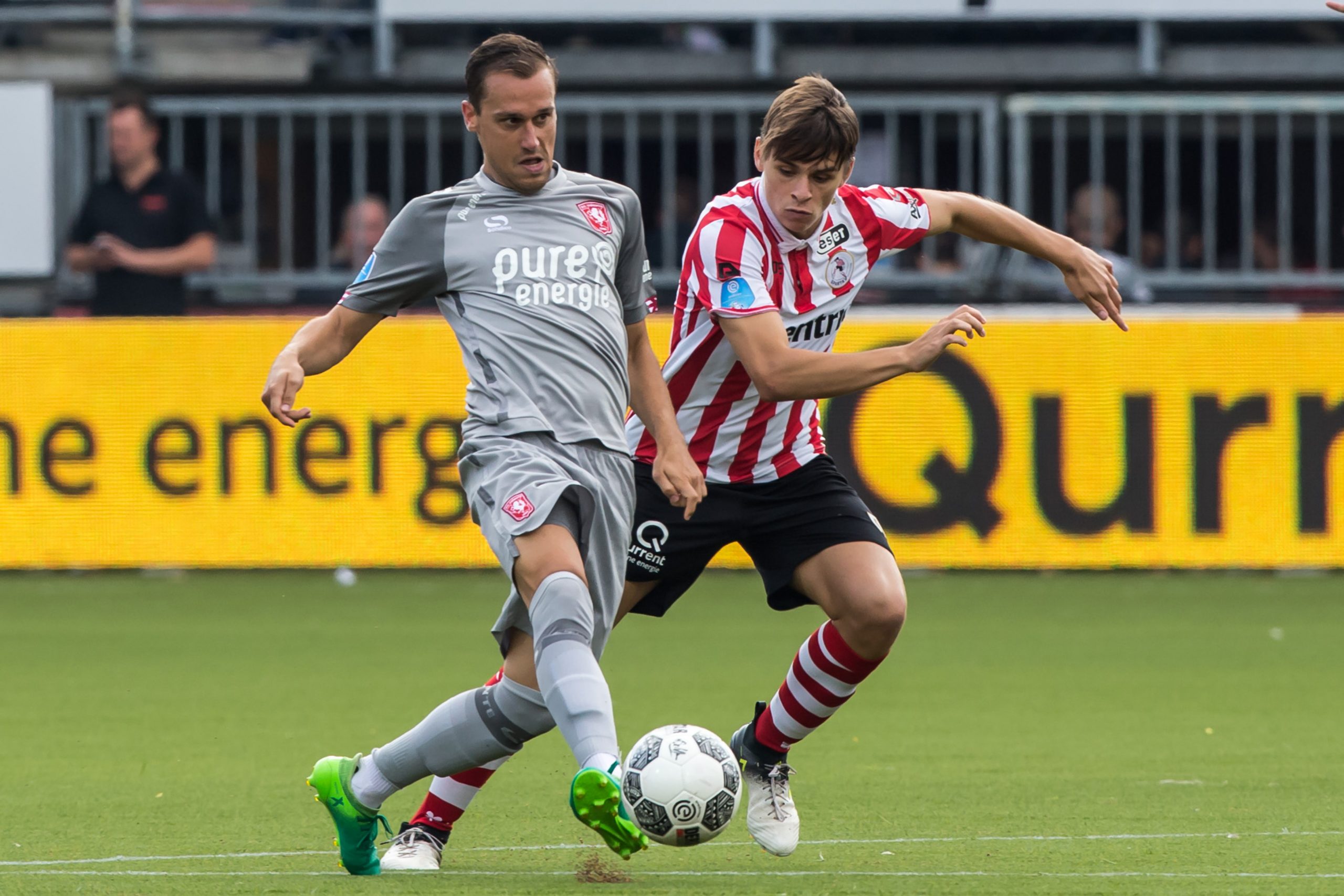 Soi kèo Twente vs Sparta Rotterdam