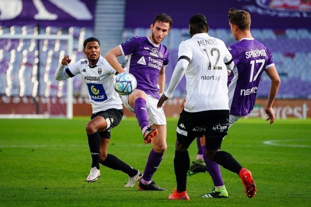 Soi kèo Toulouse vs Niort