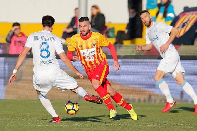 Soi kèo Benevento vs Spal