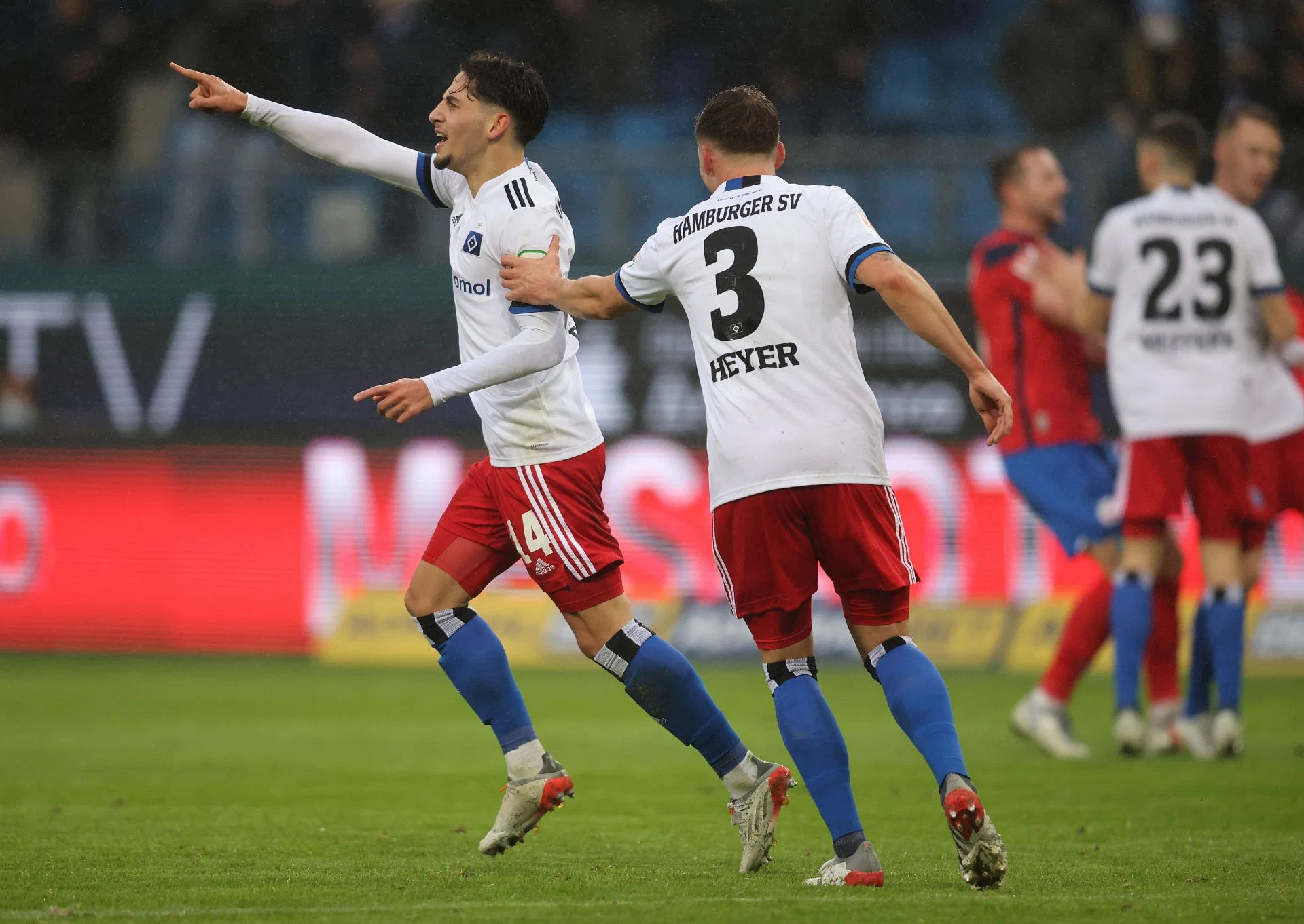 Soi kèo, dự đoán Hamburg vs Hansa Rostock, 18h30 ngày 24/7 Hạng 2 Đức