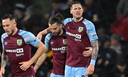 Soi kèo, dự đoán Huddersfield vs Burnley, 2h00 ngày 30/7 Hạng Nhất Anh