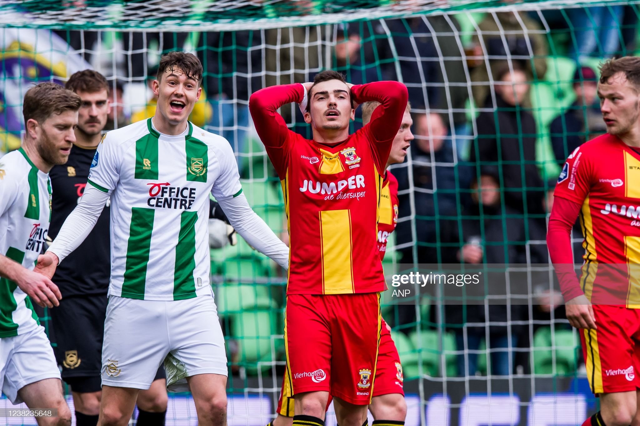 Soi kèo Groningen vs Go Ahead Eagles