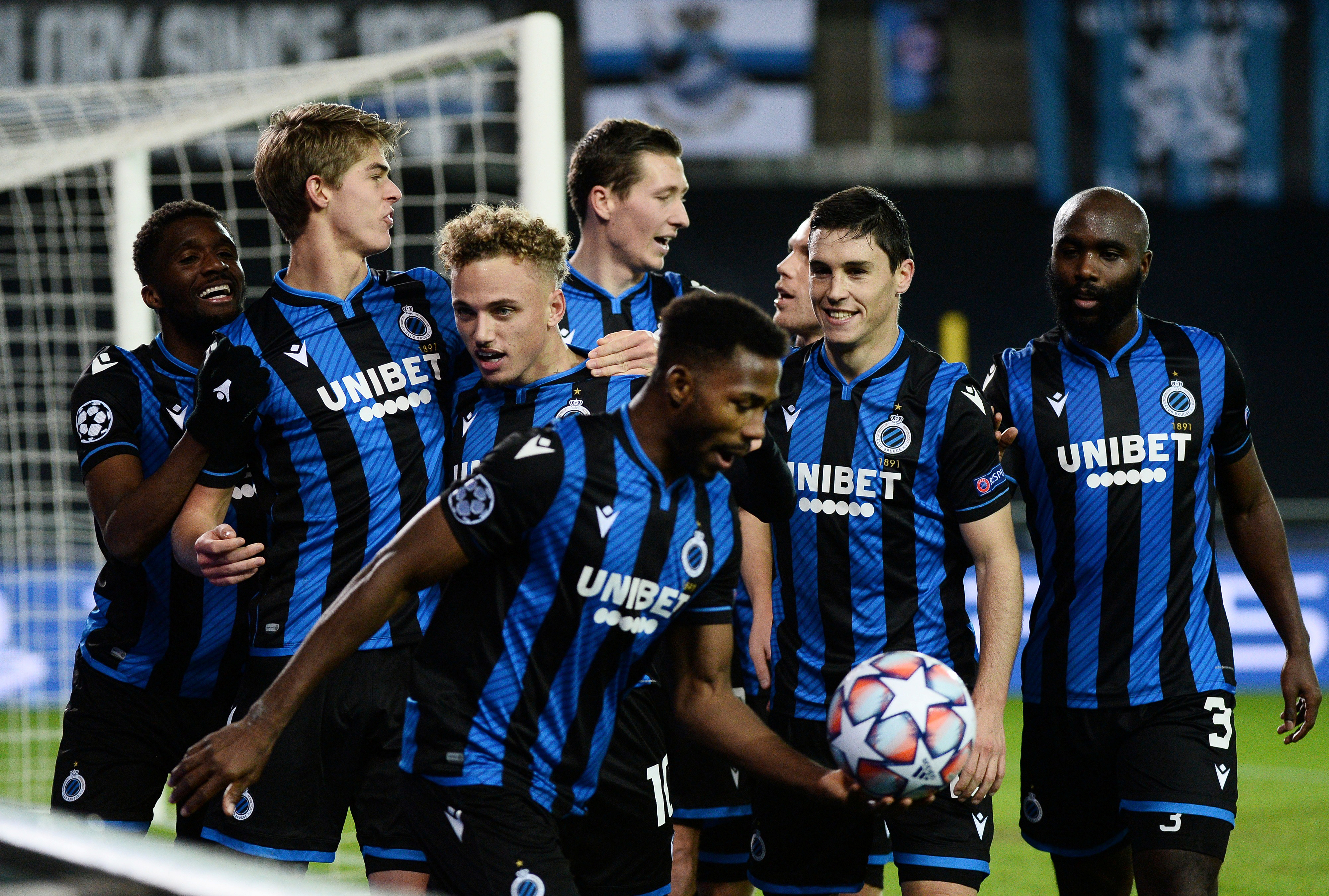 Soi kèo Sporting Charleroi vs Club Brugge