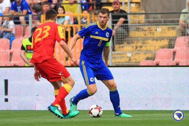 Soi kèo Bosnia vs Montenegro