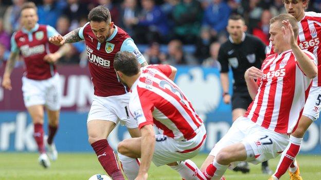 Soi kèo Burnley vs Stoke