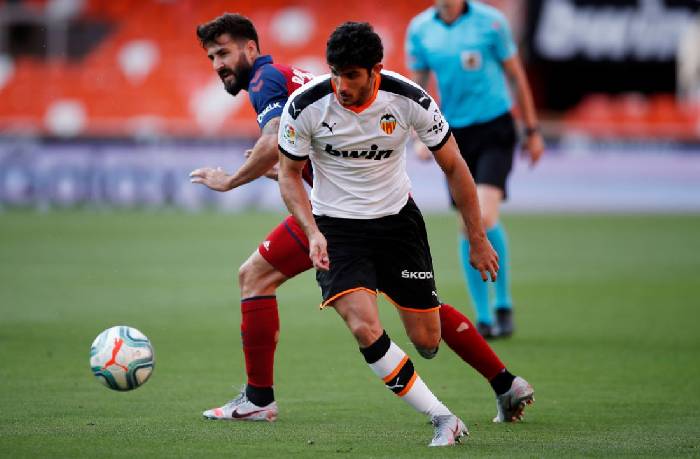 Soi kèo phạt góc Osasuna vs Valencia