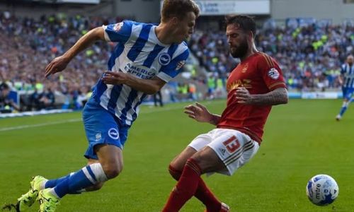 Soi kèo phạt góc Brighton vs Nottingham, 1h30 ngày 19/10 Ngoại Hạng Anh