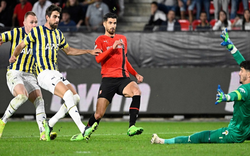 Soi kèo Fenerbahce vs Rennes