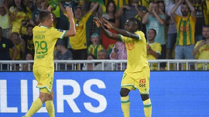 Soi kèo Olympiakos vs Nantes