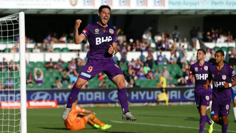 Soi kèo Perth vs Melbourne Victory