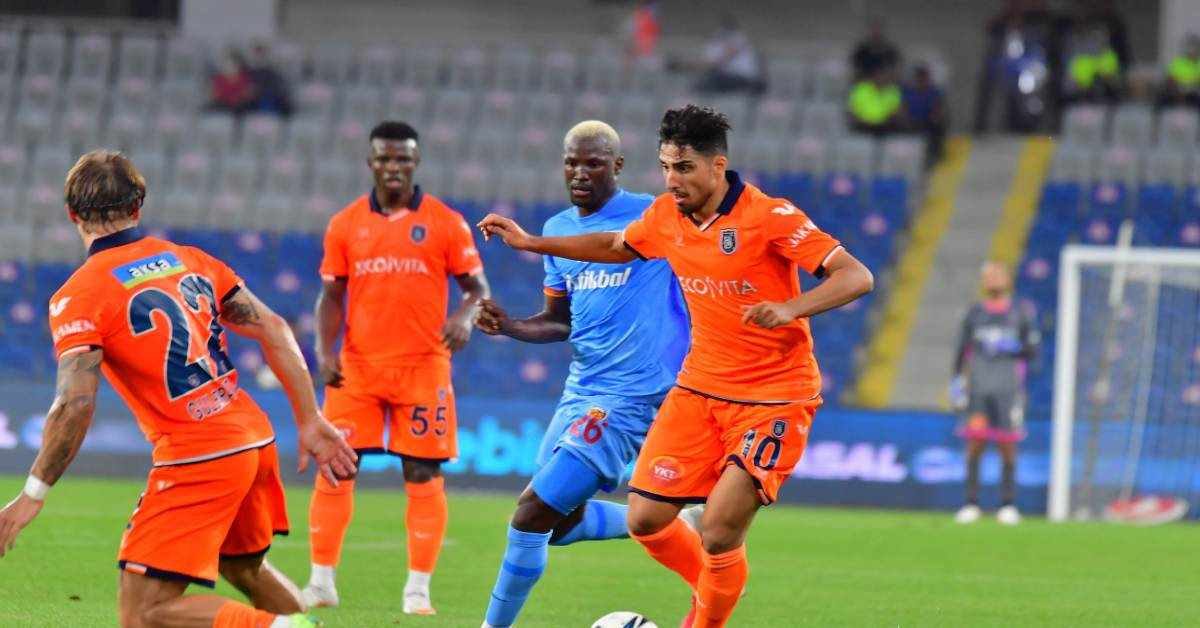 Soi kèo Kayseri vs Istanbul Basaksehir