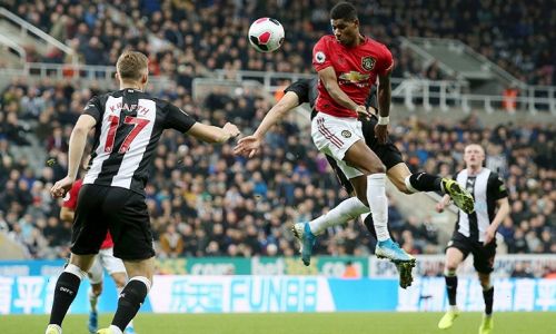 Soi kèo phạt góc MU vs Newcastle, 23h30 ngày 26/2 Cúp Liên Đoàn Anh