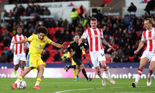 Soi kèo, dự đoán Stoke vs Blackburn, 3h00 ngày 11/3 Hạng nhất Anh