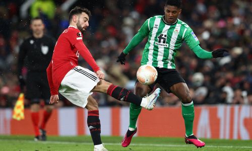 Soi kèo phạt góc Betis vs MU, 0h45 ngày 17/3 Cúp C2 Châu Âu